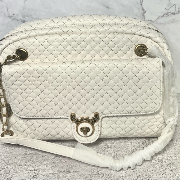 PRHA Quilted Handbag with Gorgeous Hardware - Picture 3 of 11